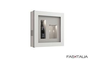Minibar a parete da Champagne bianco cornice nera Minibar a parete da Champagne bianco cornice nera